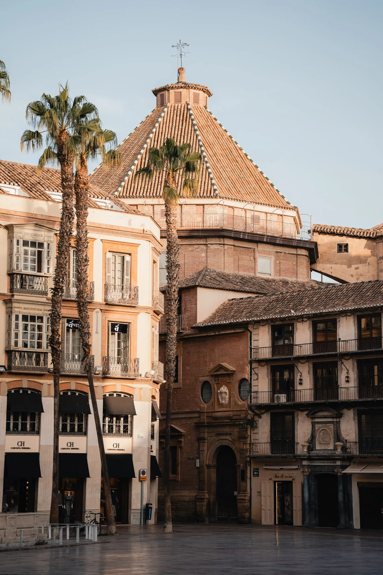 Plaza de la Constitución en het Museo Carmen Thyssen