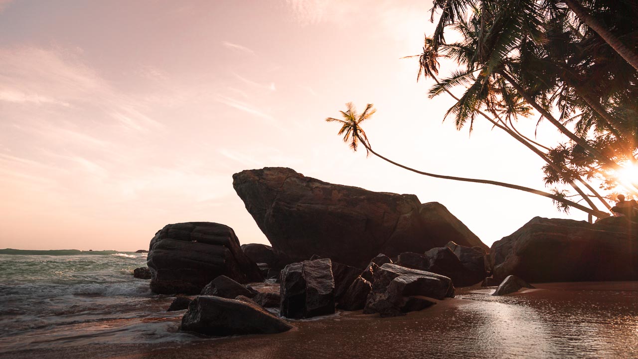 the best things to do in Sri Lanka - Unawatuna Beach