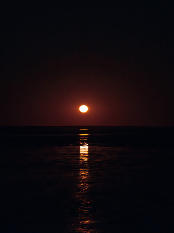 The best things to do in Broome - Staircase of the moon Day 2 TL22- BLOGPOST